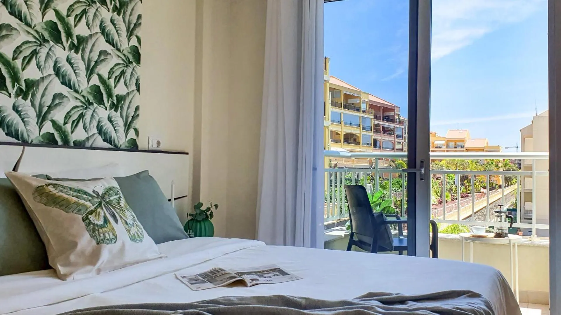 Ocean View & Sunset Palm-Mar, Pool, Parking Apartment Spain